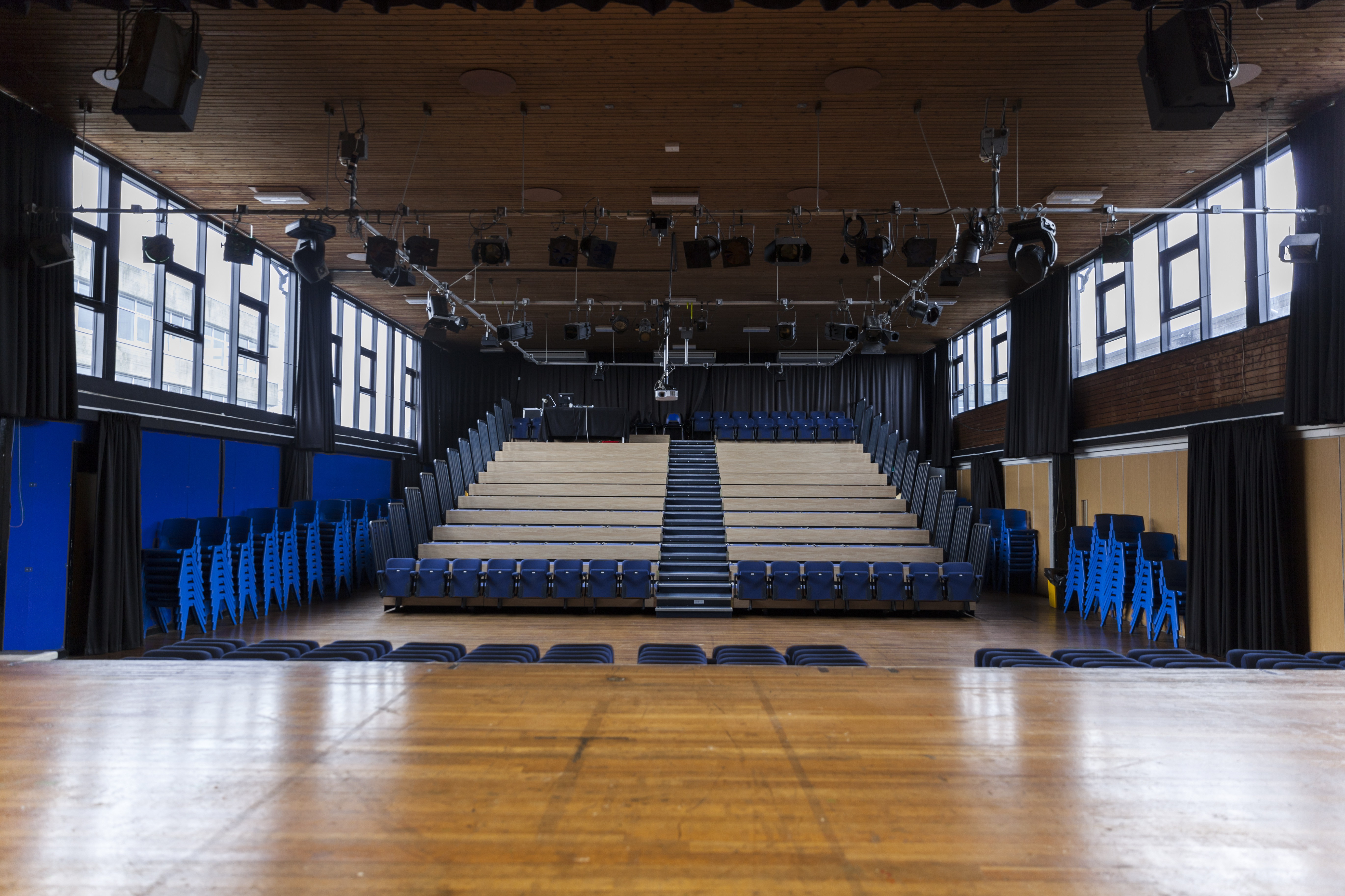 Sound system for school 2024 hall